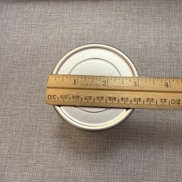 Yankee Candle White Spruce and Grapefruit Jar Candle 4 oz Lid for Spa Dorm Bath - Picture 5 of 6